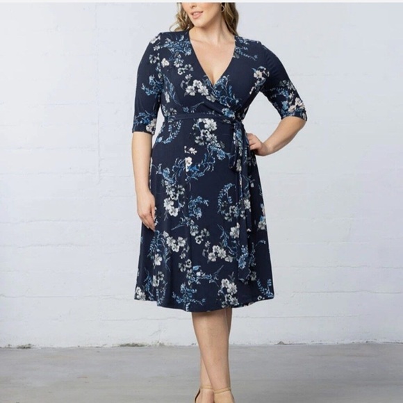 Kiyonna NWT Floral Stretchy Wrap Dress Navy Blue and Pink Size 1X - Picture 12 of 12